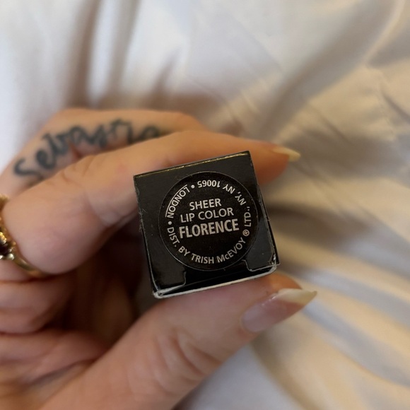 Trish Mcevoy sheer lip color in discontinued shade florence brand new in box - Picture 3 of 3